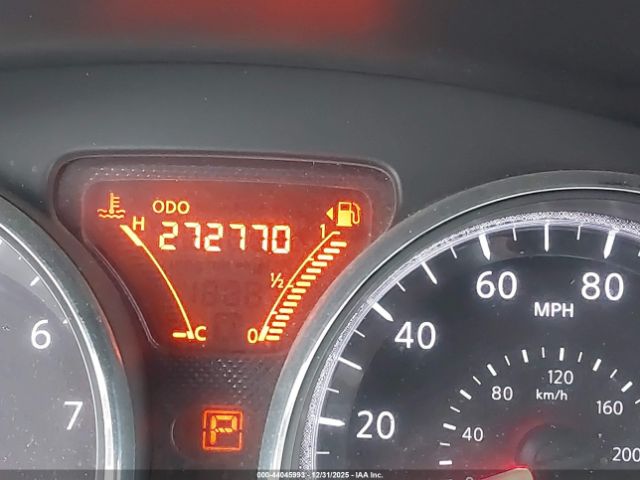 Nissan Versa Sv Image 13