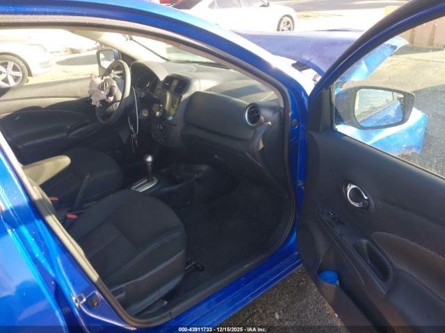 Nissan Versa Image 11