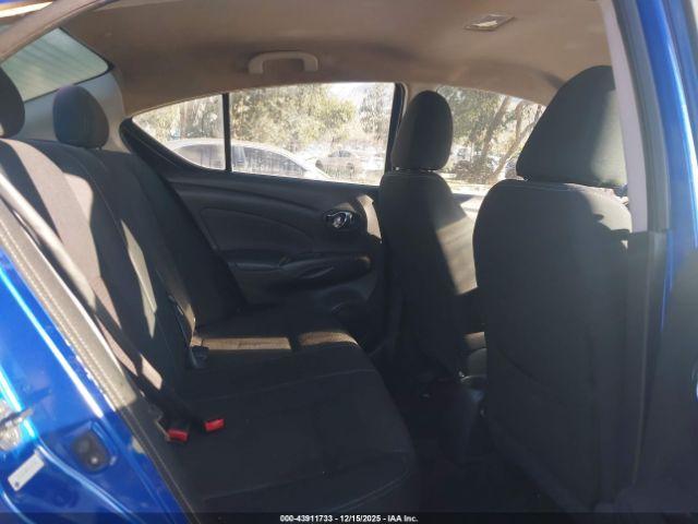 Nissan Versa Image 13