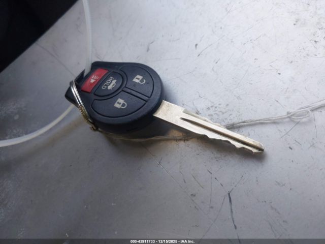 Nissan Versa Image 7