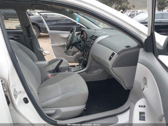 Toyota Corolla Le Image 13