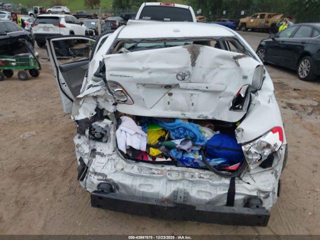 Toyota Corolla Le Image 5