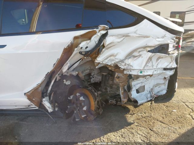 Tesla Model X Plaid Tri Motor All-wheel Drive Image 4