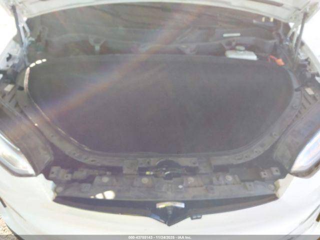 Tesla Model X Plaid Tri Motor All-wheel Drive Image 14