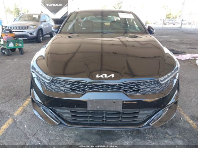 Kia K5 Gt-line Image 12