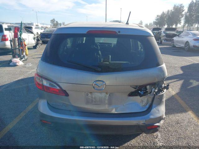 Mazda Mazda5 Sport Image 9