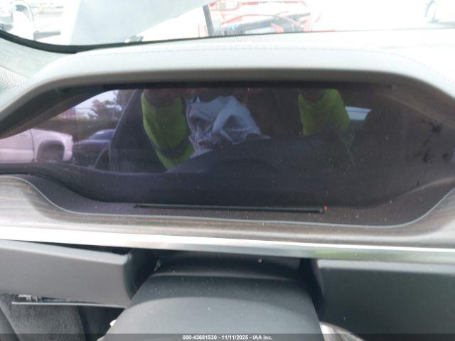 Tesla Model S Dual Motor All-wheel Drive Image 15