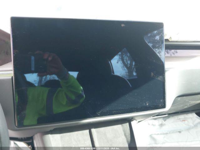 Tesla Model S Dual Motor All-wheel Drive Image 8