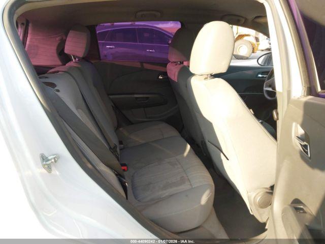 Chevrolet Sonic 1lt Image 7