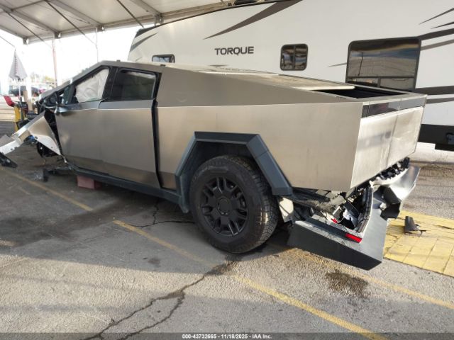 Tesla Cybertruck All-wheel Drive Image 13