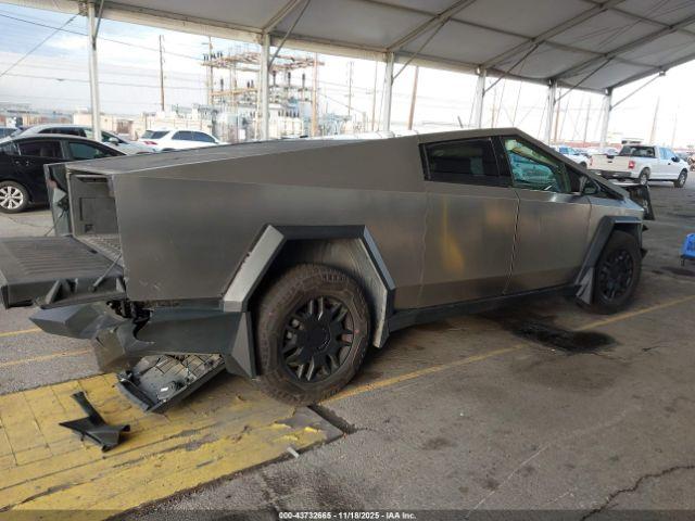 Tesla Cybertruck All-wheel Drive Image 16