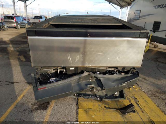 Tesla Cybertruck All-wheel Drive Image 14